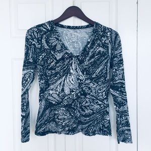 *3 for $12 sale*  Marble pattern knit shirt